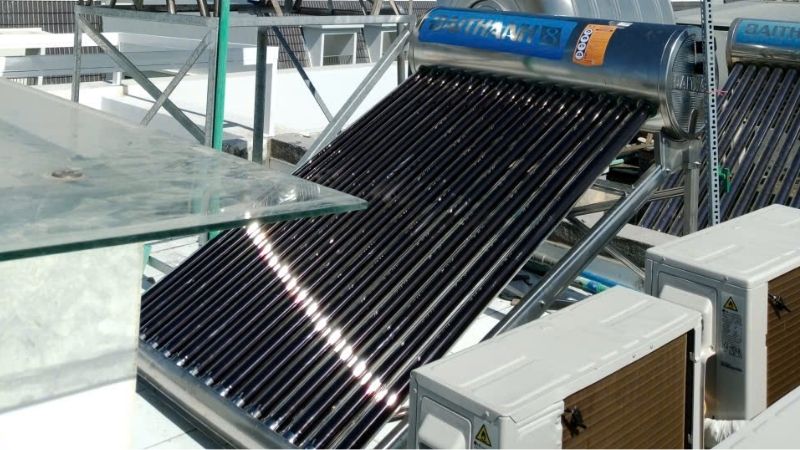Ảnh thực tế máy nước nóng năng lượng mặt trời Đại Thành 8